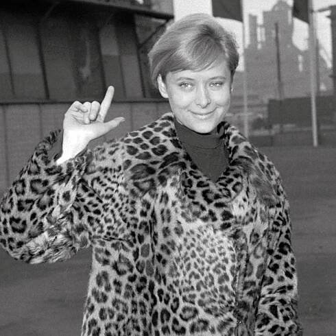 Miriam Hynková: *11.10.1933 – †2.12.2010, česká filmová, televizní a divadelní herečka
