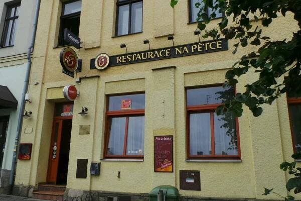 Restaurace Na pětce foto 1