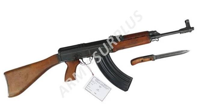 Samopal vzor 58 P (pevná pažba) vz.58 znehodnocený ve dřevě (buk) - ARMY-SURPLUS