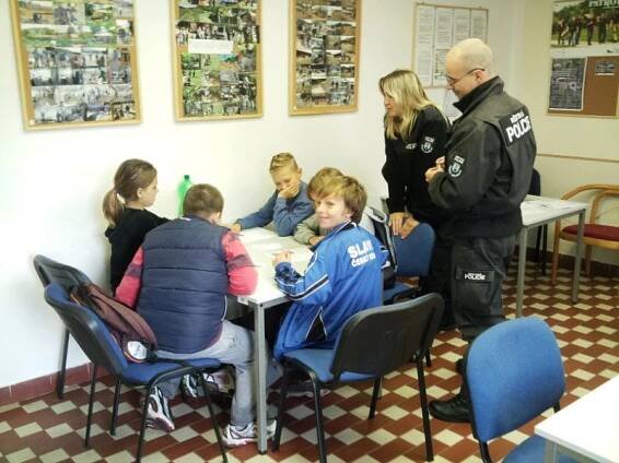 :: Městská policie Český Krumlov :: - Foto - Kategorie: DEN PLNÝ PREVENCE 2012