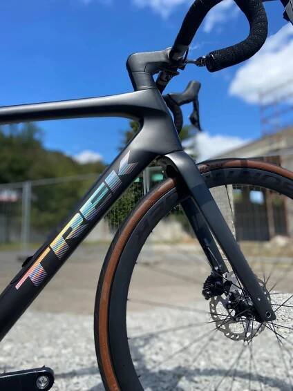 Trek Domane SLR 6 Gen 4 za 112 000 Kč | Cyklobazar.cz