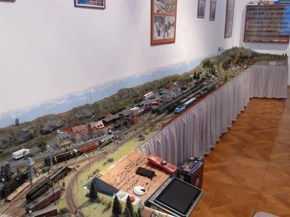 Muzeum modelové železnice na zámku v Trmicích