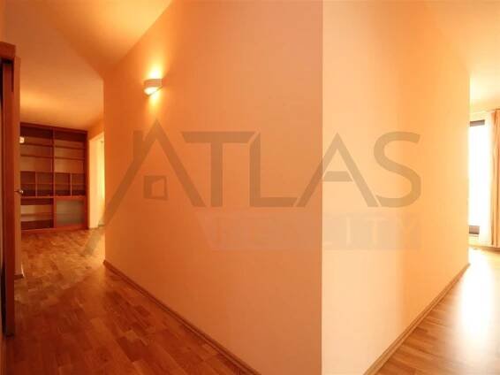 Pronájem bytu 5+kk, 130 m2 + 70 m2 terasa Praha 6 - Vokovice, Irská ul. - Atlas Reality