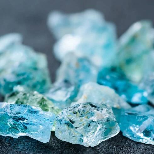 People Born in March Actually Have 2 Birthstones—Find Out What They Are and the Meaning Behind Each Stone