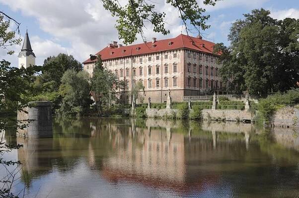 Májové putování krajinou Dolního Poohří po stopách malířů Emila Filly a Zdeňka Sýkory • Pilgrim – potulná univerzita přírody
