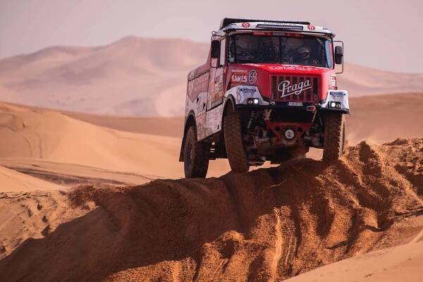rallye-dakar-2022-po_4etape-ales_loprais- (1)