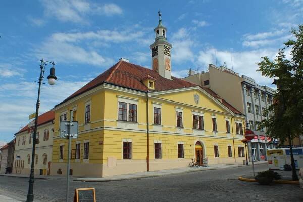 Městská knihovna Louny foto 1