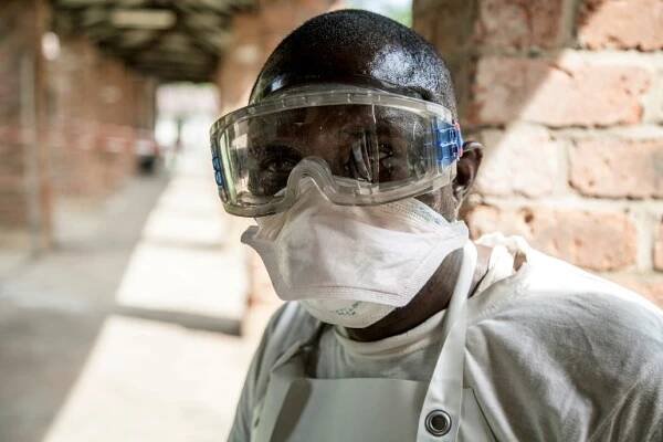 Epidemie eboly v Kongu není pod kontrolou. Lékaři se obávají dalšího rozšíření nákazy