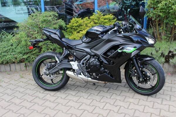 Kawasaki Ninja 650 2025 SKLADEM