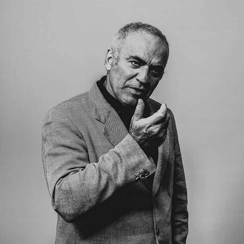 Garry Kasparov Says We Are Living in Chaos, But Remains an Incorrigible Optimist