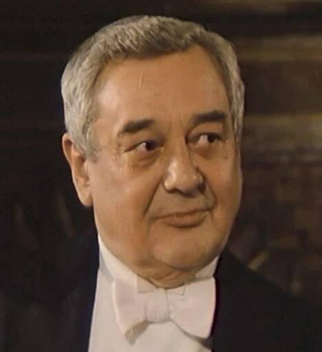 Josef Vinklář v seriálu Náhrdelník (1992, režie František Filip)