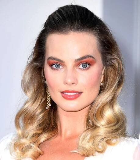 margot-robbie-best-beauty-looks-281544-1564162650887-main