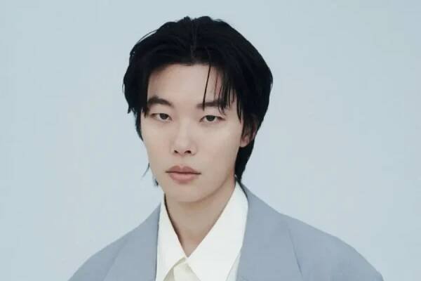 Ryu Jun Yeol Tanda Tangan Kontrak dengan Agensi Baru