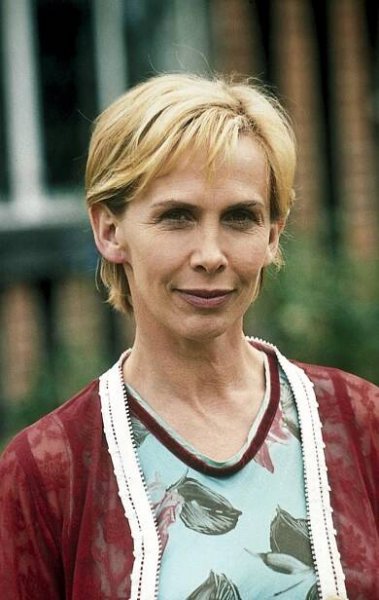 Trudie Styler - Vraždy v Midsomeru - Škrtičův les - Promo
