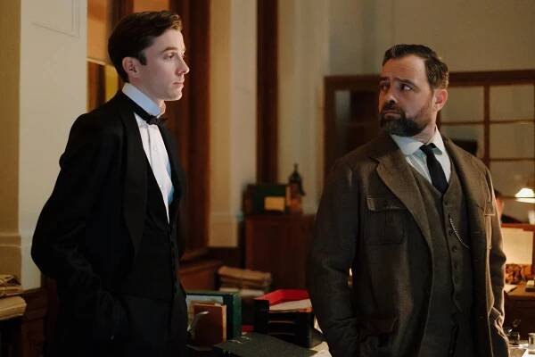 Vídeňská krev - Královna noci - Z filmu - Matthew Beard, Jürgen Maurer