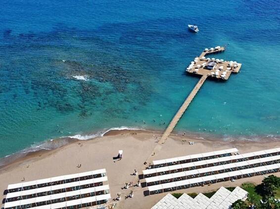 Arcanus Side Resort