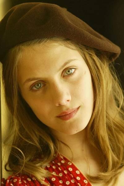 Selected screencaps / Mélanie Laurent fansite