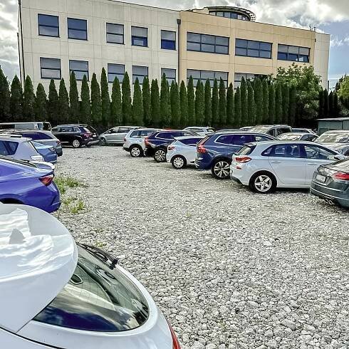 Parkoviště Parksist Letiště Frédérica Chopina Varšava - Okęcie - rezervace online | PARKLOT.PL - PARKLOT.CZ