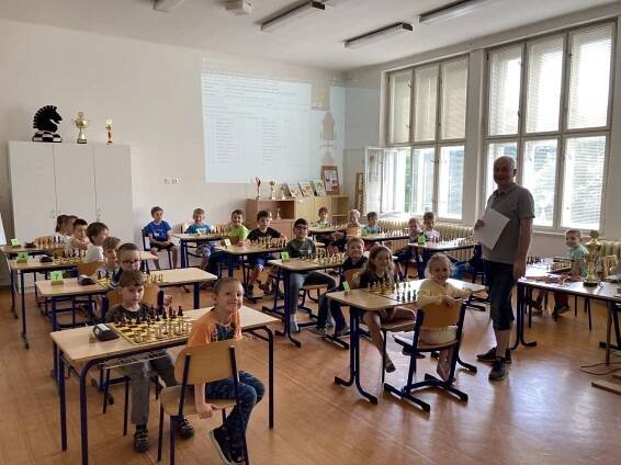 Šachový turnaj prvňáčků na ZŠ Josefa Gočára – ŠŠPM Lipky Hradec Králové