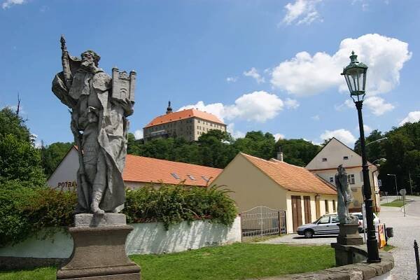 The castle /château of Náměšť nad Oslavou, Pic # 2