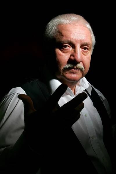 ‚Jeden z největších herců‘. Politici, herečtí kolegové i veřejnost se rozloučili s Mariánem Labudou