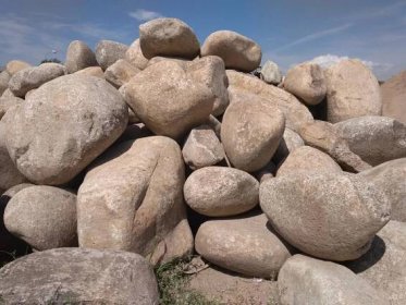 Okrasné kameny na zahradu | Pískovna Dolany