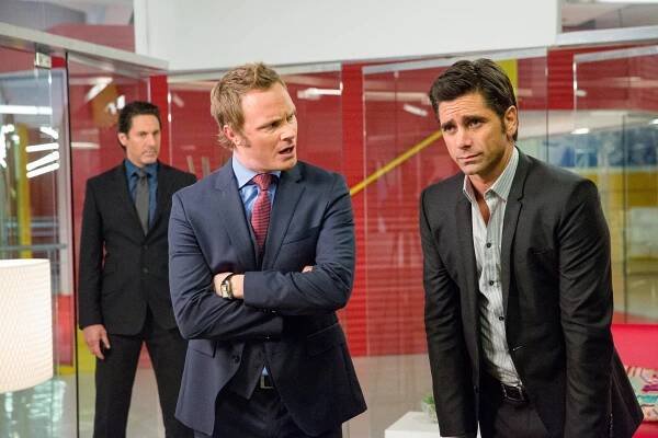 Necessary Roughness - The Game's Afoot - Z filmu - David Anders, John Stamos