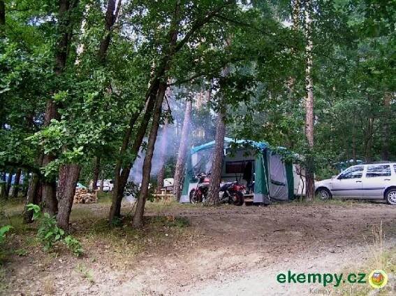 Nejlepší kempy Středočeský kraj | eKempy.cz > autokempy, apartmány, bungalovy, mobilní domy, chatky, ubytování v ČR