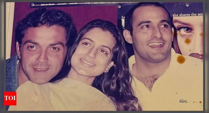 Ameesha Patel shares a precious throwback photo with 'Humraaz' co-stars Bobby Deol and Akshaye Khanna: 'Before the premiere of...'