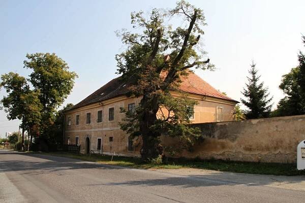 Soubor:Zájezdní hostinec (Toskánka) 04.jpg – Wikipedie