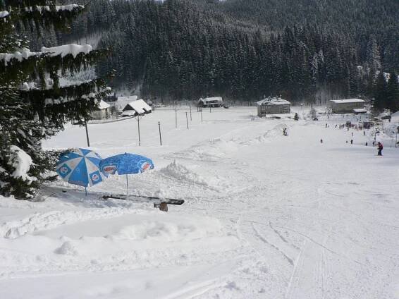 Ski areál Jezerné - Velké Karlovice - ubytování, počasí, online webkamera, otevírací doba, akce
