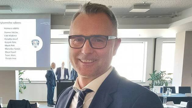 Byl jsem na smrtelné posteli. Ale fotbal a rodina mě zachránily, říká Pintér