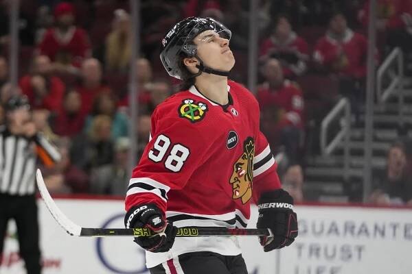 Ráno s NHL: Bedarda porovnali s jednotkami draftu. Sú jeho čísla naozaj také skvelé?