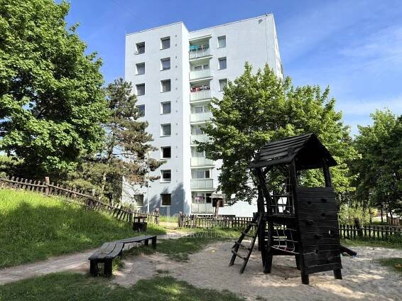 Pronájem Byt 3+1, K Hájku, Nová Paka, okres Jičín
