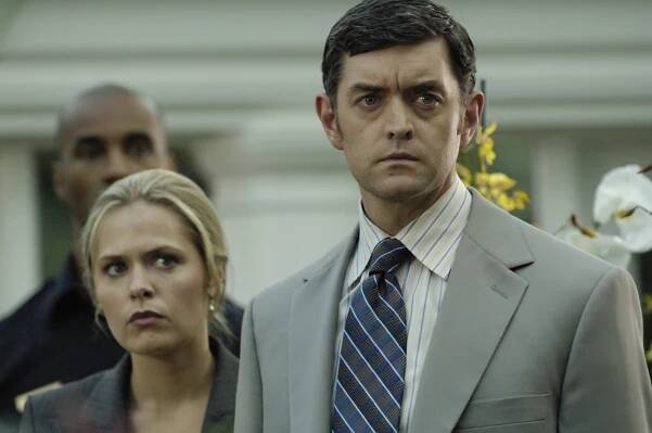 Agentura Jasno - Nezapomeň na mě - Z filmu - Maggie Lawson, Timothy Omundson