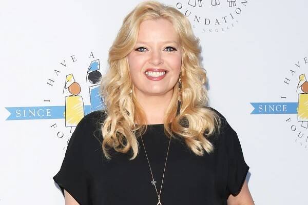 Melissa Peterman's Potato Chip Cookies Are the Snack You Want to Eat Now, Later, Forever