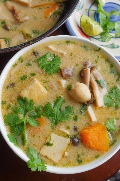 Vegan Tom Kha (Thai Coconut Soup) - Veggie Anh