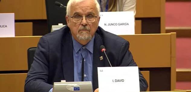Ivan David: Říkají tomu „vlastní příjmy EU“