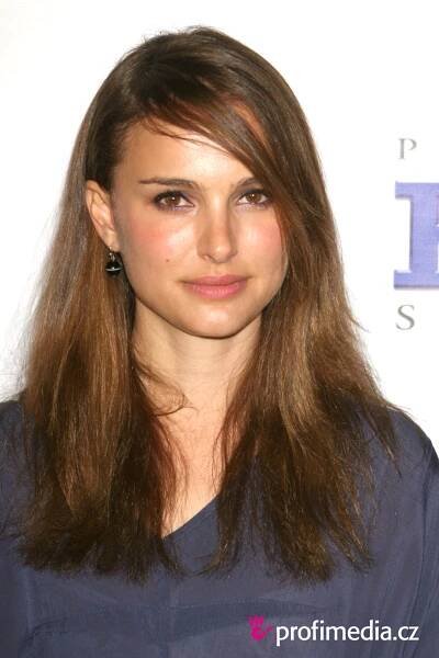 Natalie Portman - celebrity účes - HappyHair
