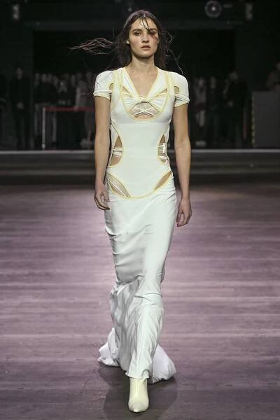 MBPFW 2025: Představujeme 5 nej z pražského fashion weeku