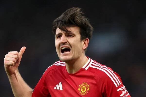 Man Utd make Harry Maguire contract decision and issue Amad Diallo update