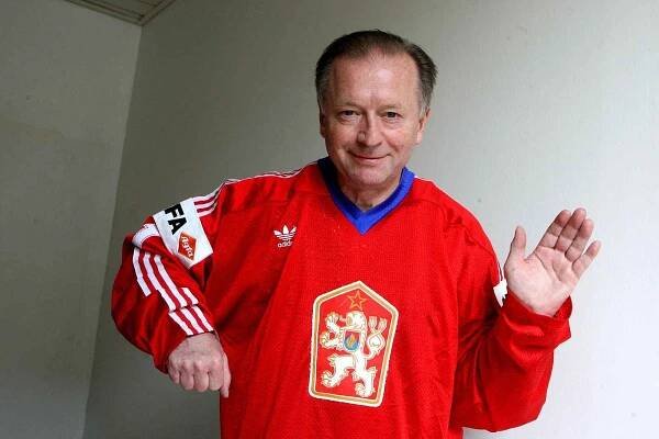 Hokejová brankářská legenda ze Zlína, mistr světa z roku 1985 z Prahy Jiří Králík. Foto: archiv Deníku