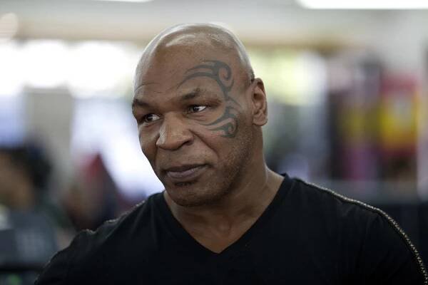 Mike Tyson 4K Black Shirt Wallpaper