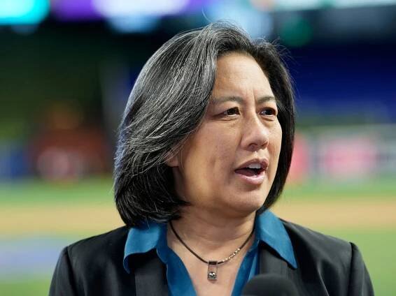A Big-League Bet on Pro Softball