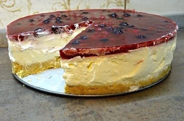 Recept : Nepečený cheesecake s ovocem