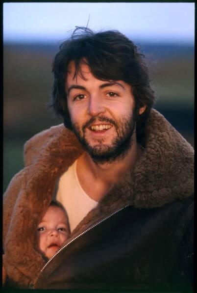 Photo of Paul and Mary McCartney