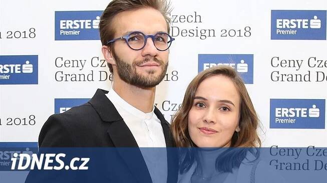 Herečka Tereza Ramba čeká druhé dítě. Pochlubila se těhotenským bříškem - iDNES.cz