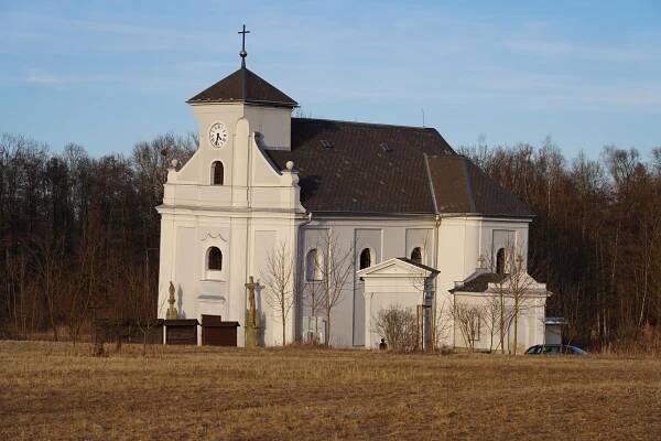 "Šikmý kostel" sv. Petra z Alkantary a důl Gabriela - Archeologické léto