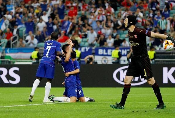 Trpká rozlučka Petra Čecha. Fotbalisté Chelsea gólovou smrští po přestávce ovládli Evropskou ligu