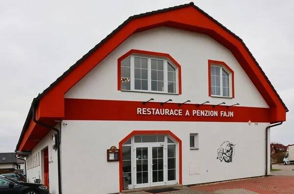 FAJN PENZION - Restaurace foto 4